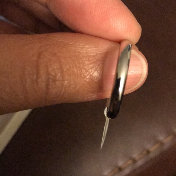 ring - Picture 2 of 2